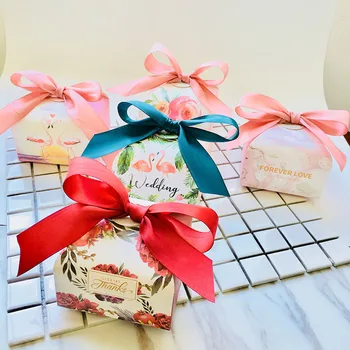 Nové Svadobné Party Láskavosti a Papierové Darčekové krabičky Flamingo Kvet Candy Box Balenie Vrecia pre Hostí Darčeky Svadobné Dekorácie